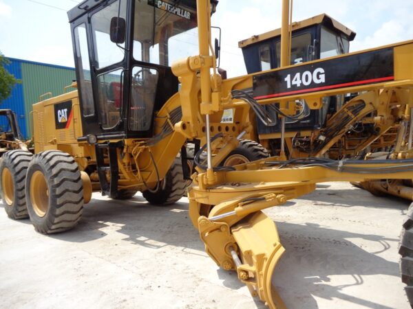 grader-hire3-600x450